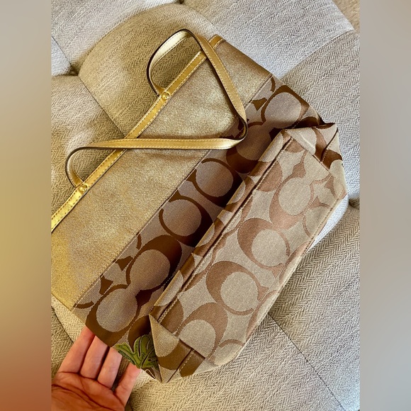 Coach Signature Tan Monogram Floral Appliqué Shoulder Bag - Picture 2 of 5